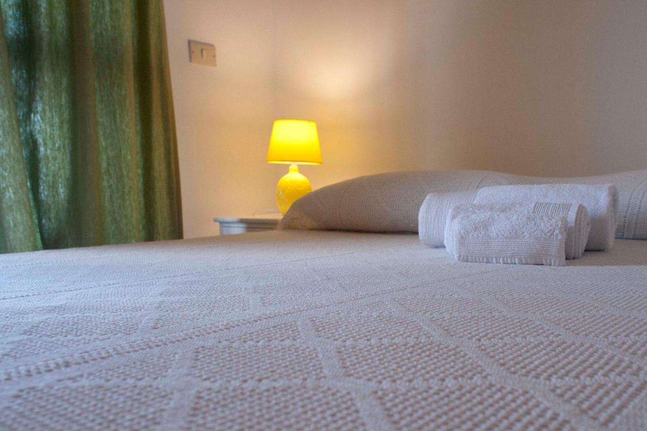 Mara'S House, 10 Minuti A Piedi Dal Centro, Parcheggio Privato Taormina Dış mekan fotoğraf